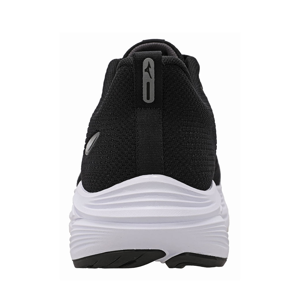 Tênis esportivo Mizuno Enigma 3 masculino preto vista traseira